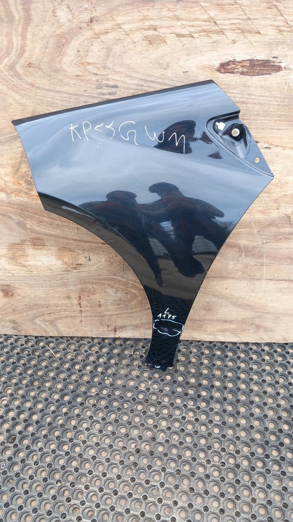 фото №1, Mercedes a klasa w169 крыло перед левый 696