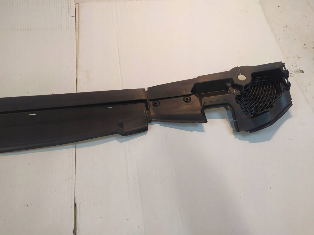 Накладка радиатора впуск воздуха bmw 5 e60 e61 Киев