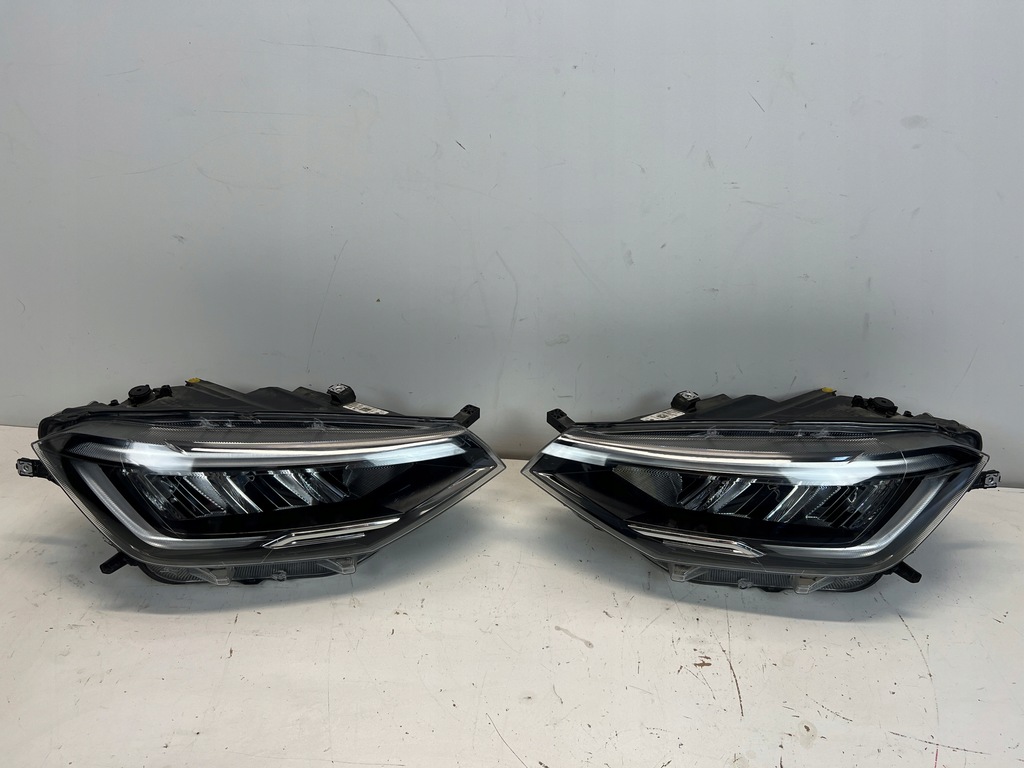 фото №1, Vw taigo 2g7 лампа левая правая передняя full led