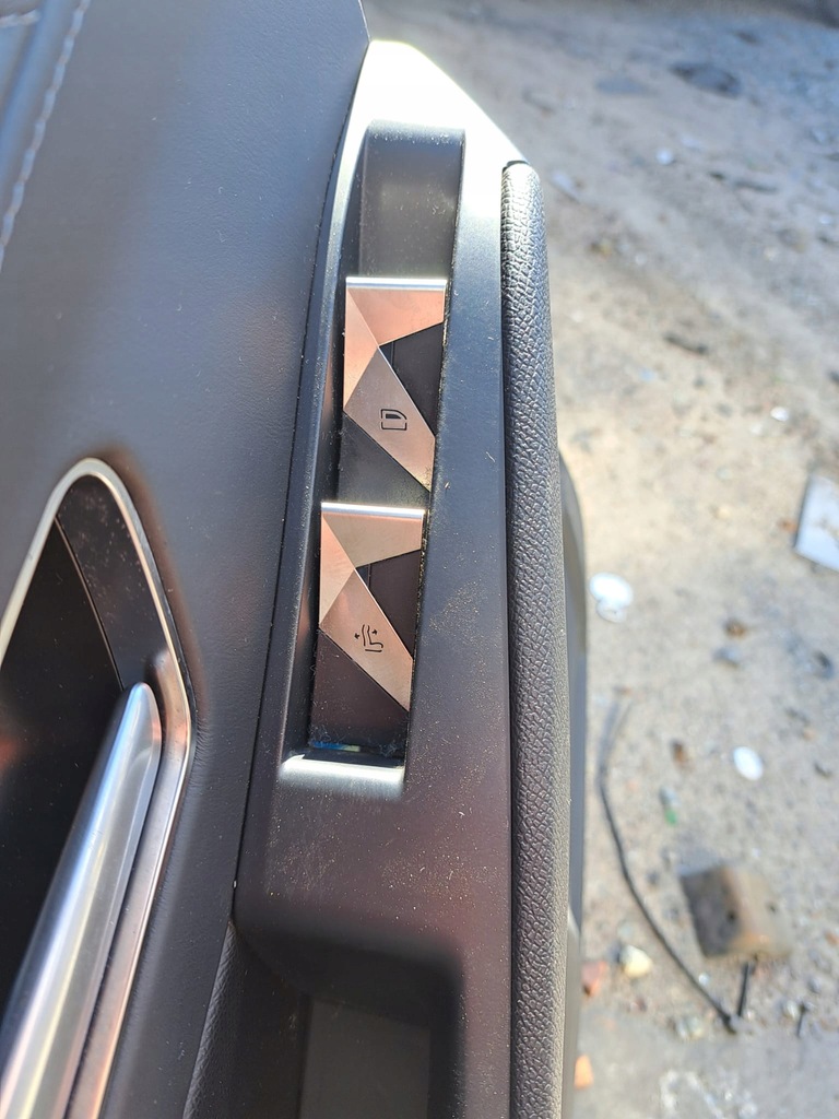 фото №3, Сидіння оббивка citroen ds7