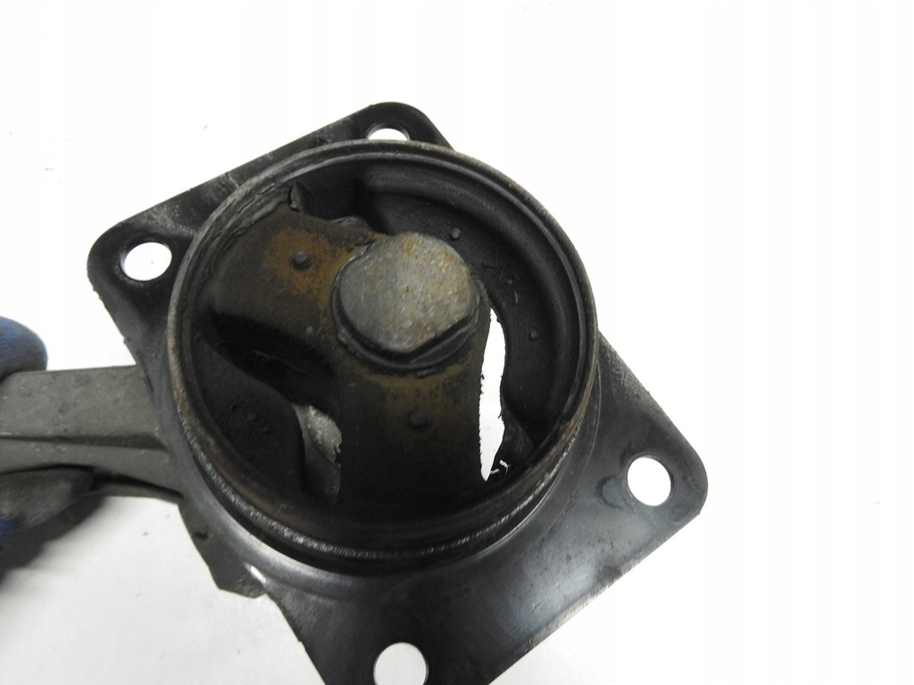 фото №9, Suzuki sx4 06-12 1.9 кронштейн подушка коробки двигуна