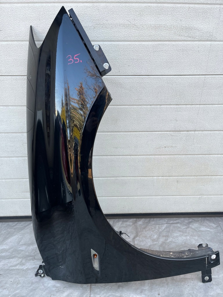 фото №1, Lancia delta крила передній правий