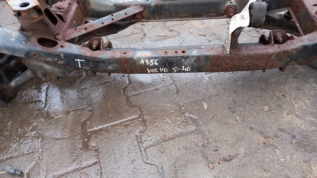 фото №4, Балка подвеска задняя volov s40 05r