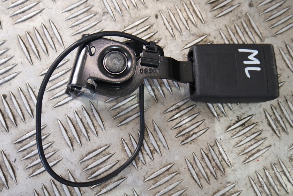 фото №1, Czarna кліпса поперечина mercedes ml w463/4 a1668600769