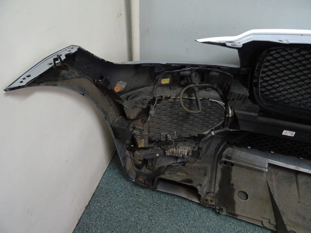 фото №11, Jaguar f-pace x761 бампер передній r-sport pod радар