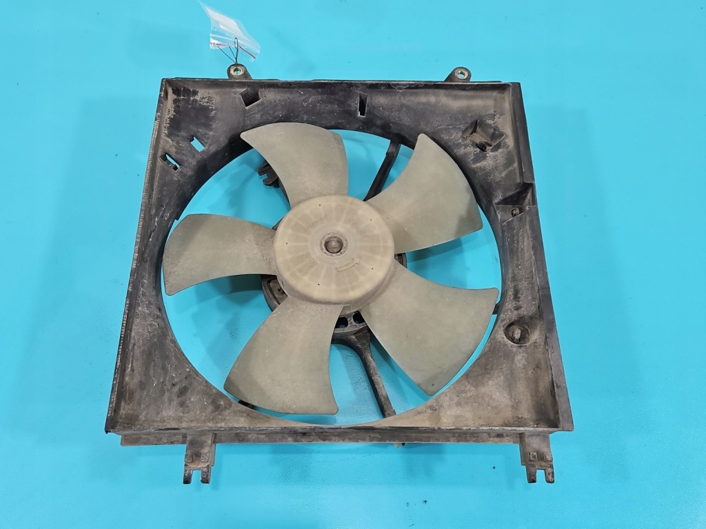 Купить Вентилятор радиатора toyota rav4 2 00-05 2.0 d4d