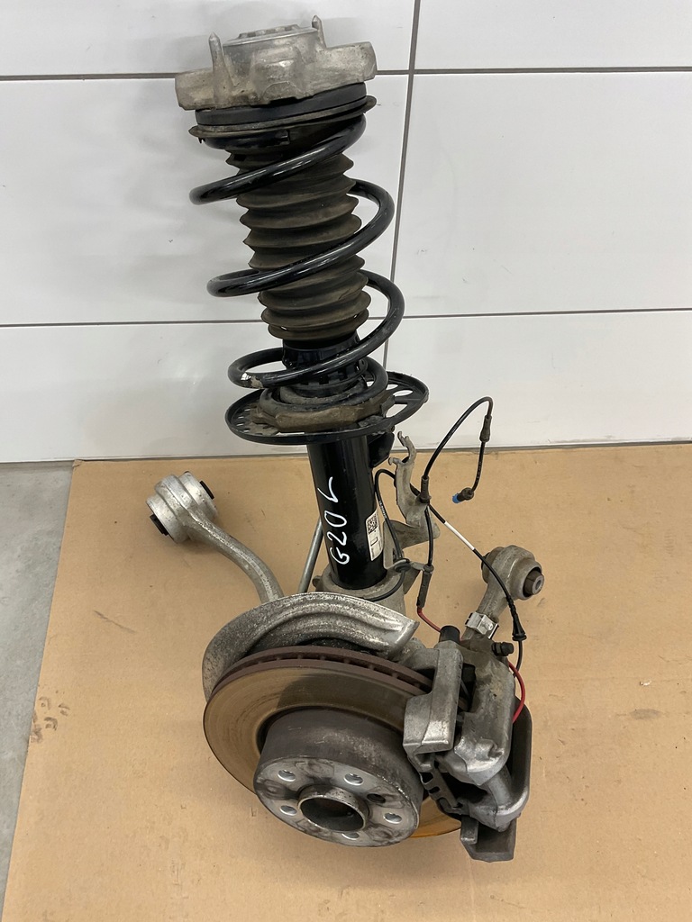 фото №1, Bmw g20 подвеска рычаг поворотный кулак амортизатор