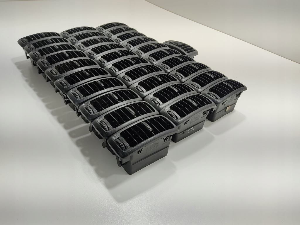 фото №10, Решётка обдув впуск воздуха renault trafic ii vivaro a primastar 2001-14