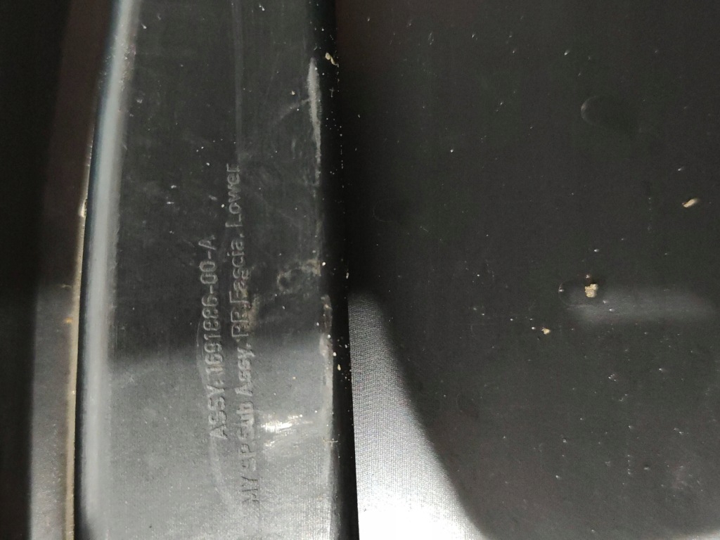 фото №14, Tesla model y спойлер крышки задний багажника диффузор