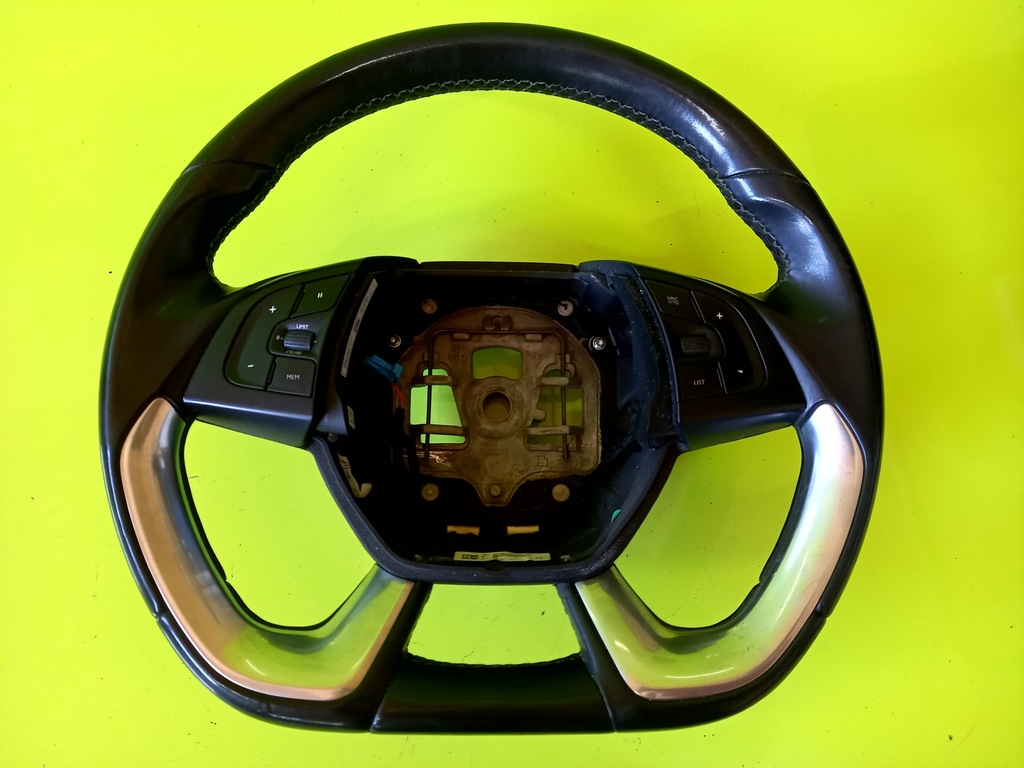 фото №1, Воздуховод кожаный citroen ds5 14r