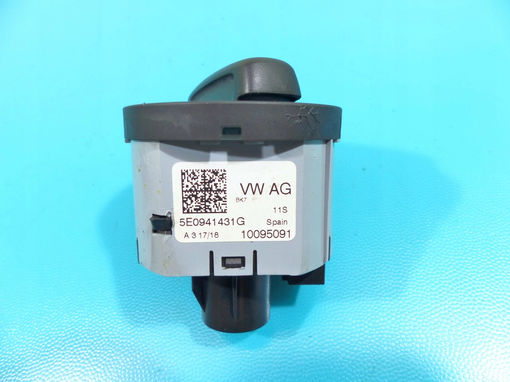 фото №3, Переключатель света skoda rapid 5e0941431g