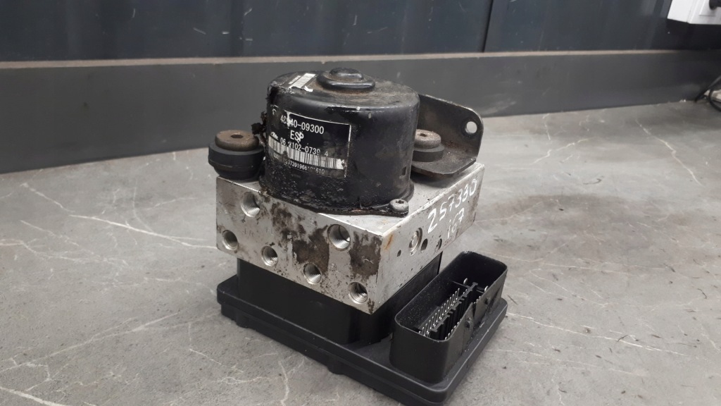 фото №1, 48940-09300 насос abs ssangyong actyon i 2.7