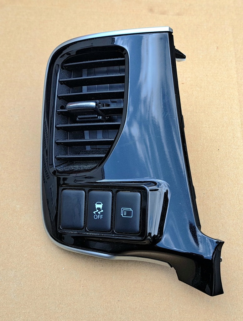 фото №1, Mitsubishi outlander 3 iii 2.2 di-d 2014 решітка обдув ліва 8030a201