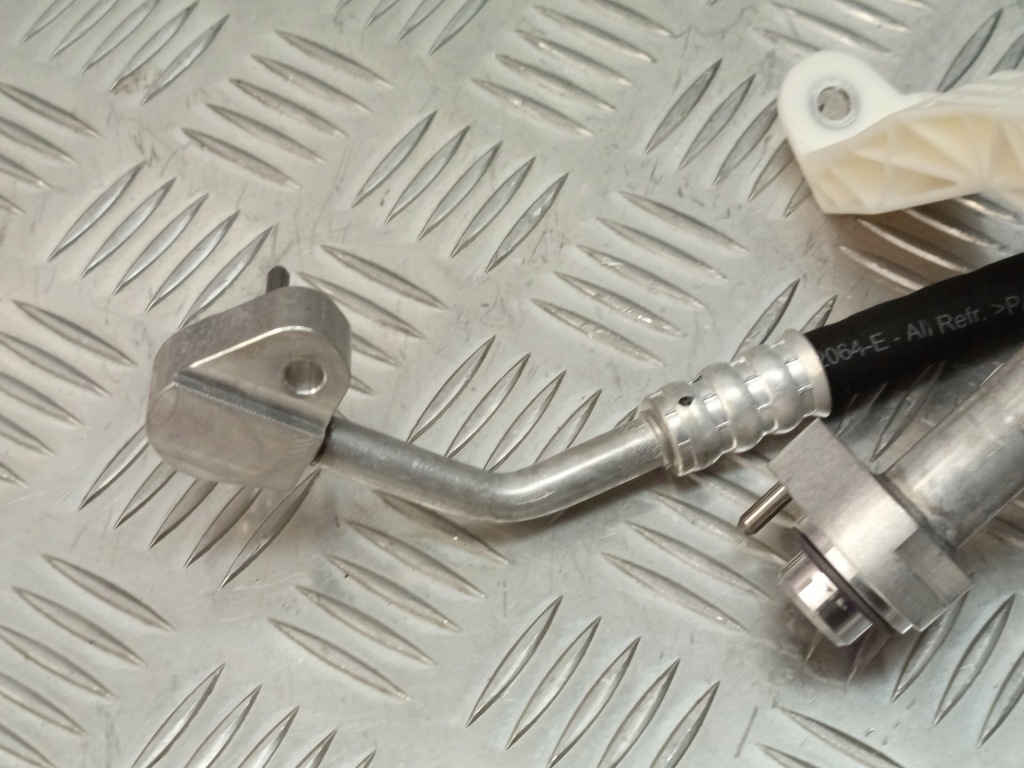 Купить Bmw i3l g28 i4 g26 пабтрубок  шланг труба кондиционера 9474791