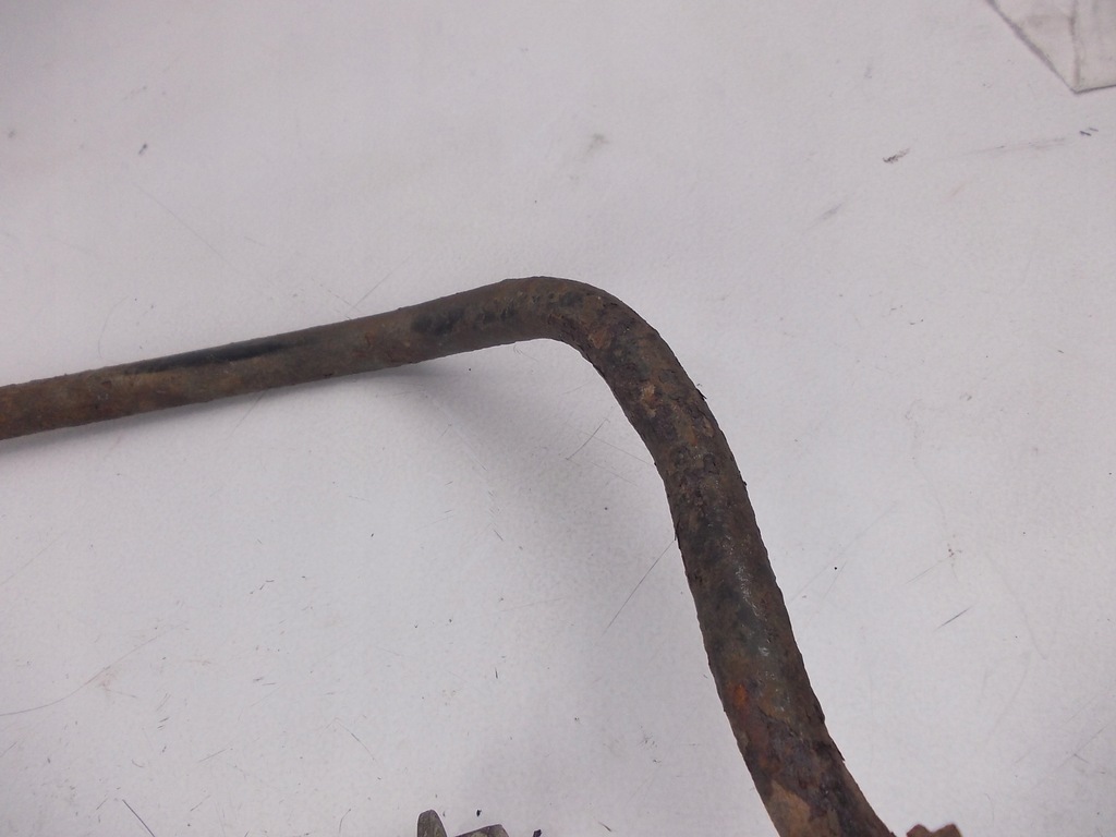 фото №7, Кронштейн колеса запасного kia carnival 1 2,9 tdi 2,9 td