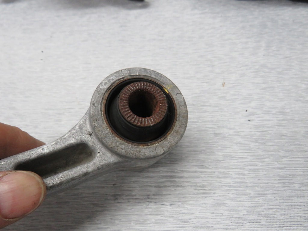 фото №6, Kia sportage iii 2.0 crdi кронштейн подушка двигуна комплект