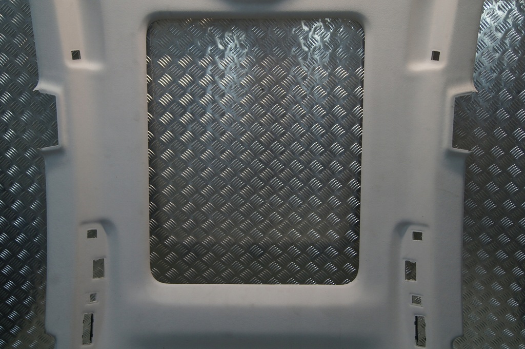 фото №4, Maserati levante потолок панорама