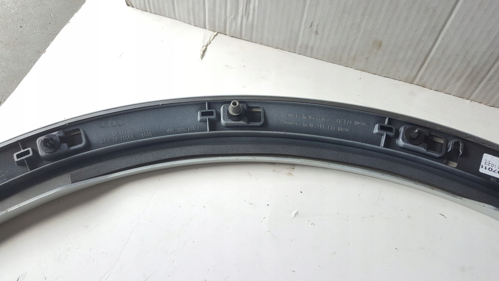 фото №10, Молдинг крила передній права сторона audi e-tron 4ke853718f демонтаж