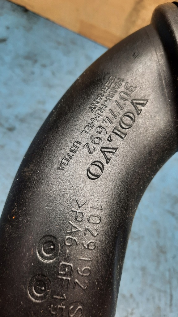 фото №5, Труба воздуха 30774692 volvo xc60 xc70 2.4 d5