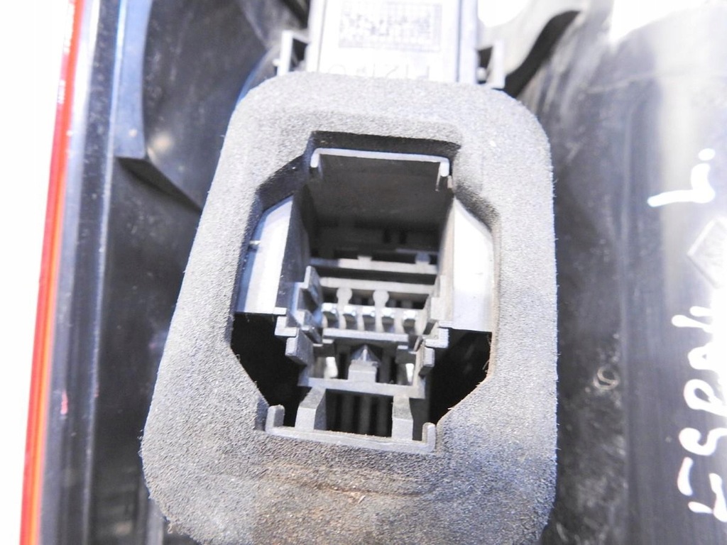 фото №4, Лампа левая задняя задняя renault espace iv 8200027153