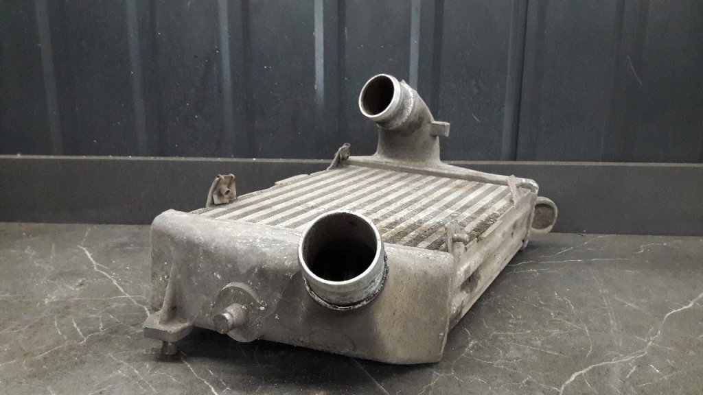 4e0145806f интеркулер правый audi a8 d3 3.0 tdi Оригинал