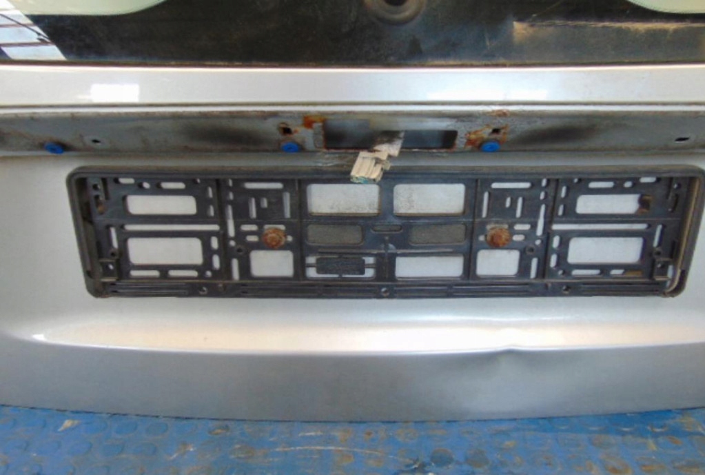 фото №5, Volvo v50 задня кришка багажника