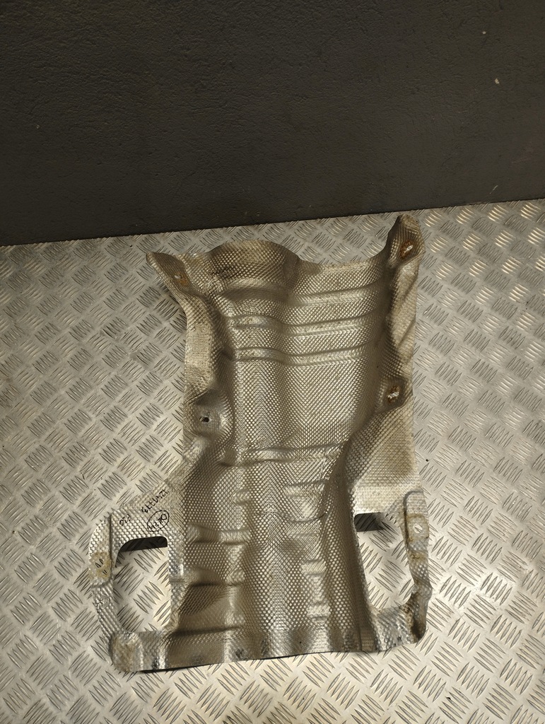 фото №13, Bmw f20 защита тепловая бампера 7241773