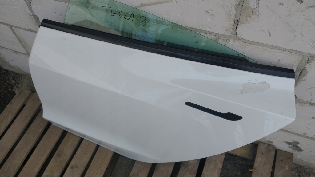 фото №3, Tesla model 3 дверь левая задние задняя