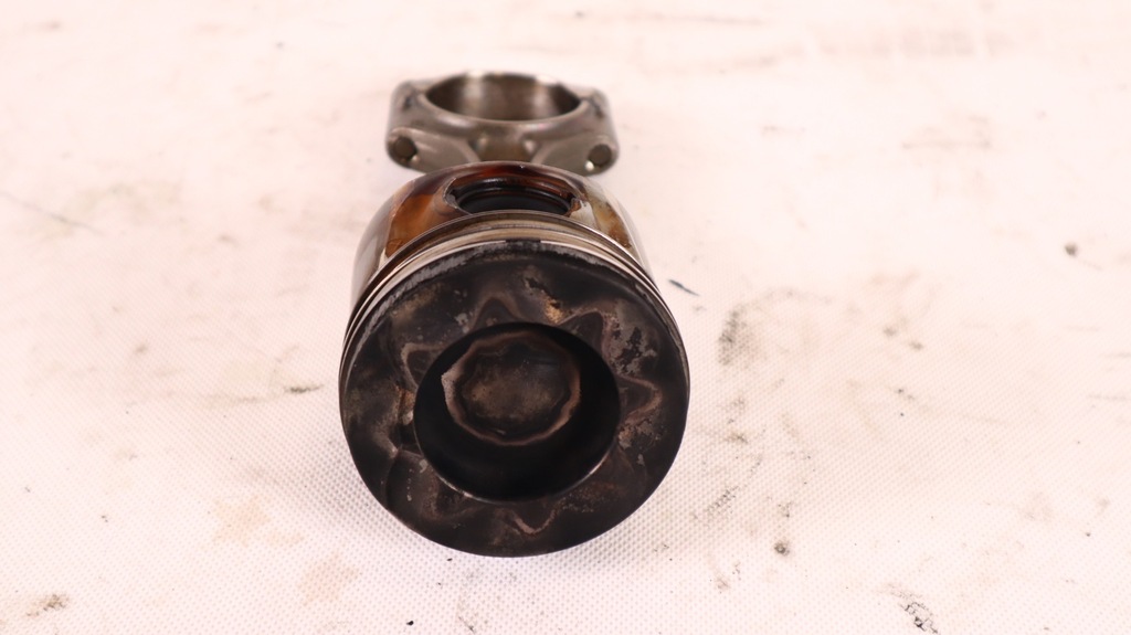 фото №1, Volvo xc60 ii 2.0 d4 поршень с шатун d4204t14