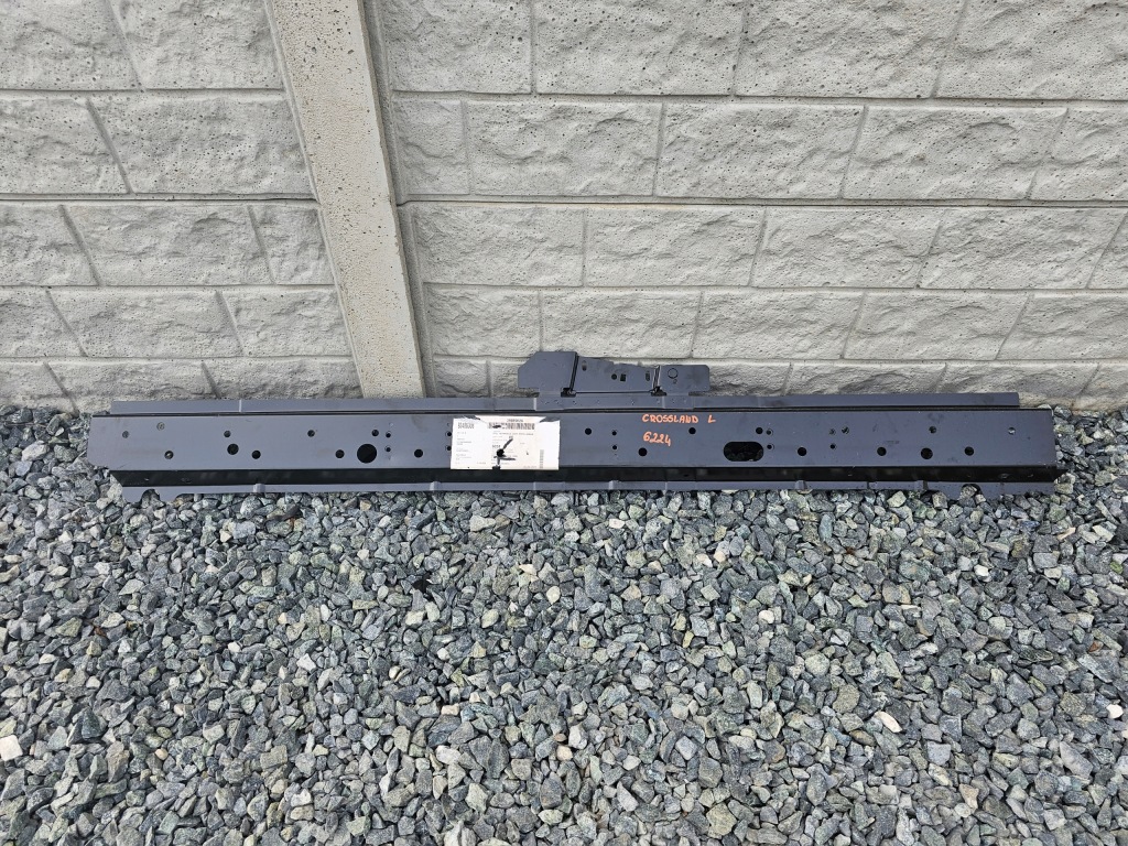 Купить Порог левая обшивка порог стойку opel crossland #6224