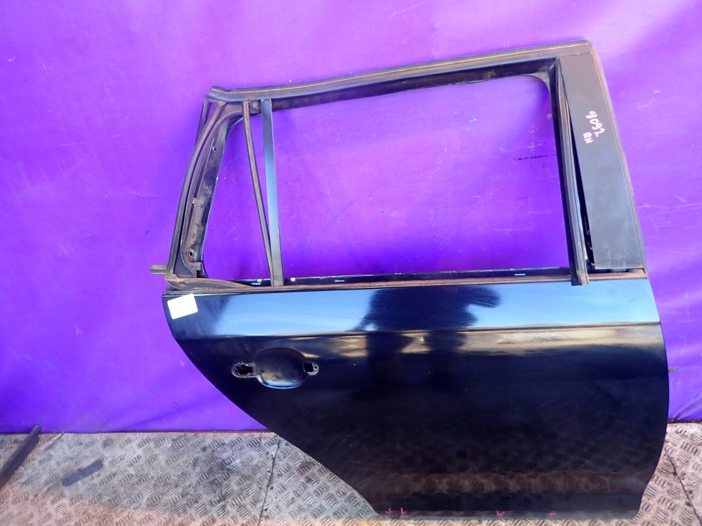 фото №1, Vw golf v kombi дверь задняя правое lc9x