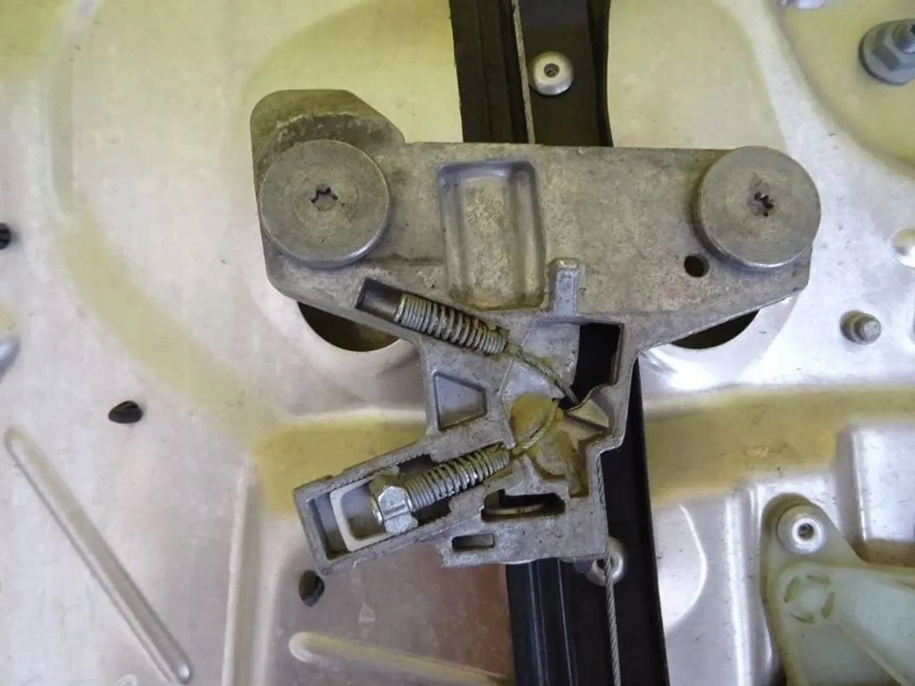 фото №7, Подъемник окон правый задняя vw phaeton sedan 3d0959704e nr38