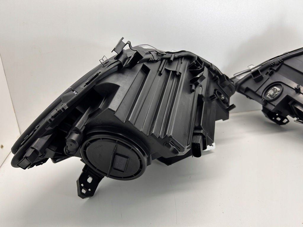 фото №13, Mercedes cla w117 лампа лампи bi ксенон оригінальна led права