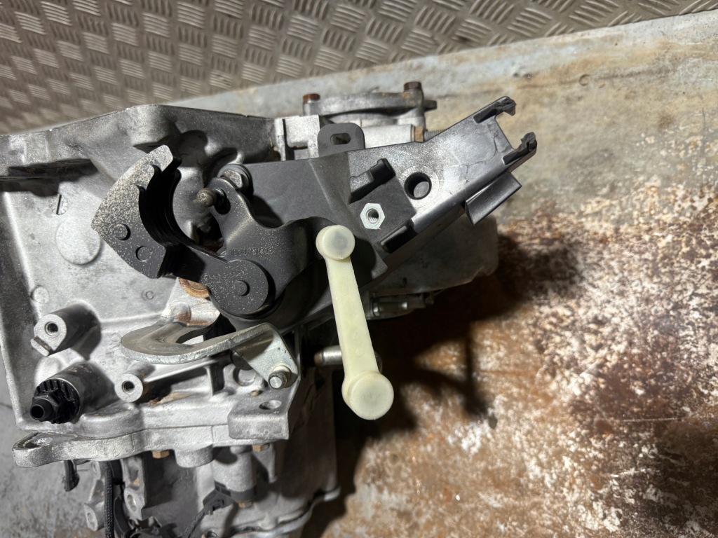 Berlingo iv 4 19- combo e коробка передач передач 20et54 5 передача механическая коробка передач 1.5 bhdi hdi Недорого