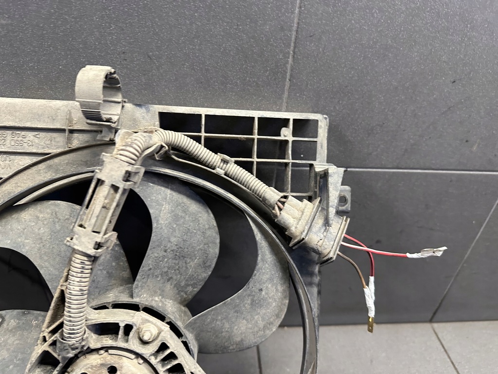 фото №13, Вентилятор радиатора корпус vw golf iv 1j0121207d