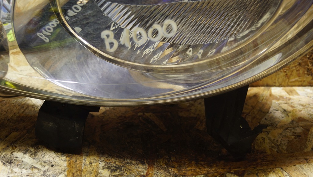 фото №4, Лампа левый перед peugeot 107