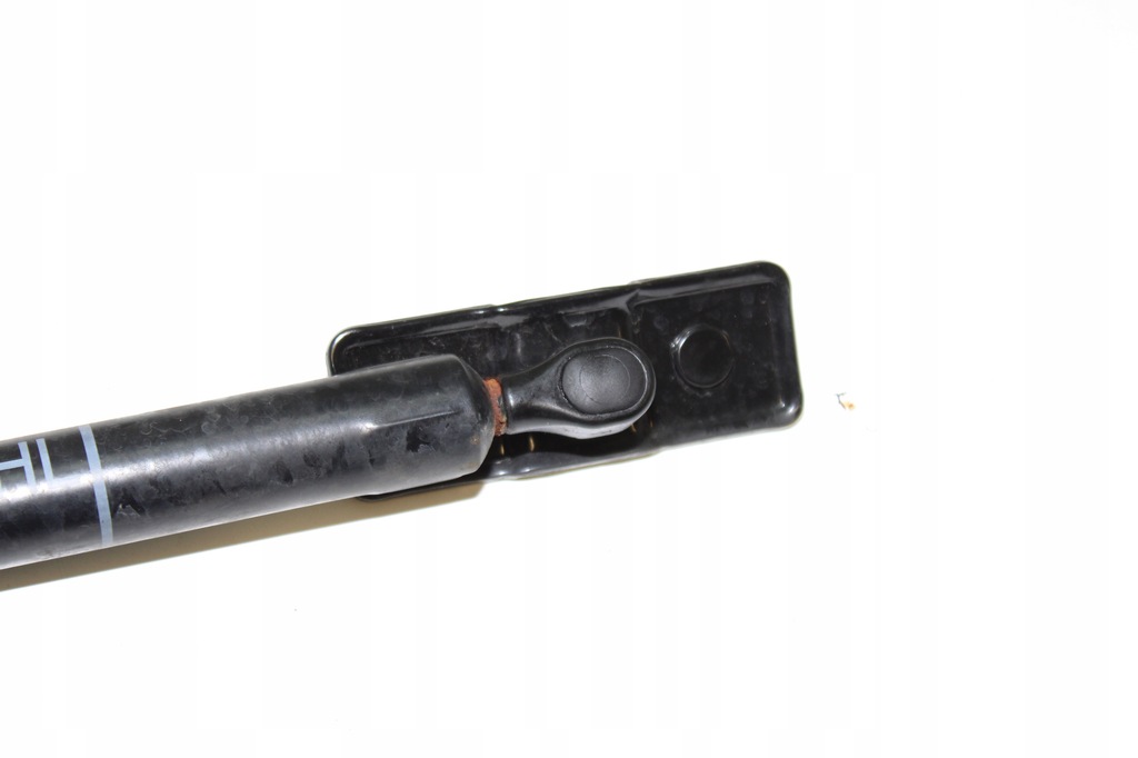 фото №4, Ограничитель дверь левый задняя 7177647 bmw 7 f01 f02