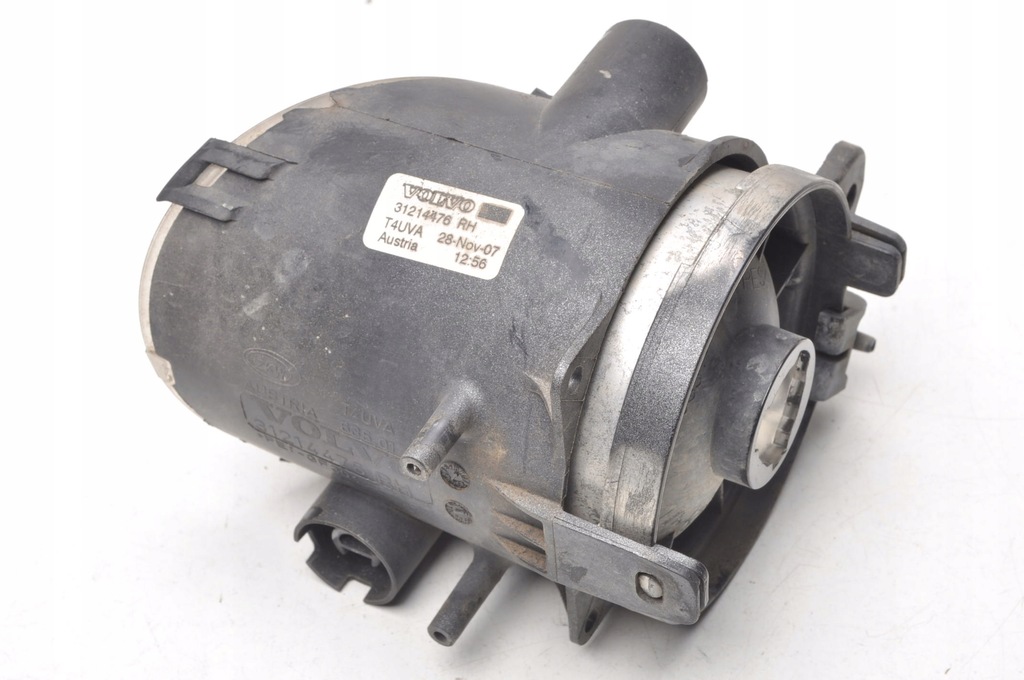 фото №7, Volvo xc70 ii противотуманная фара правый 31214476