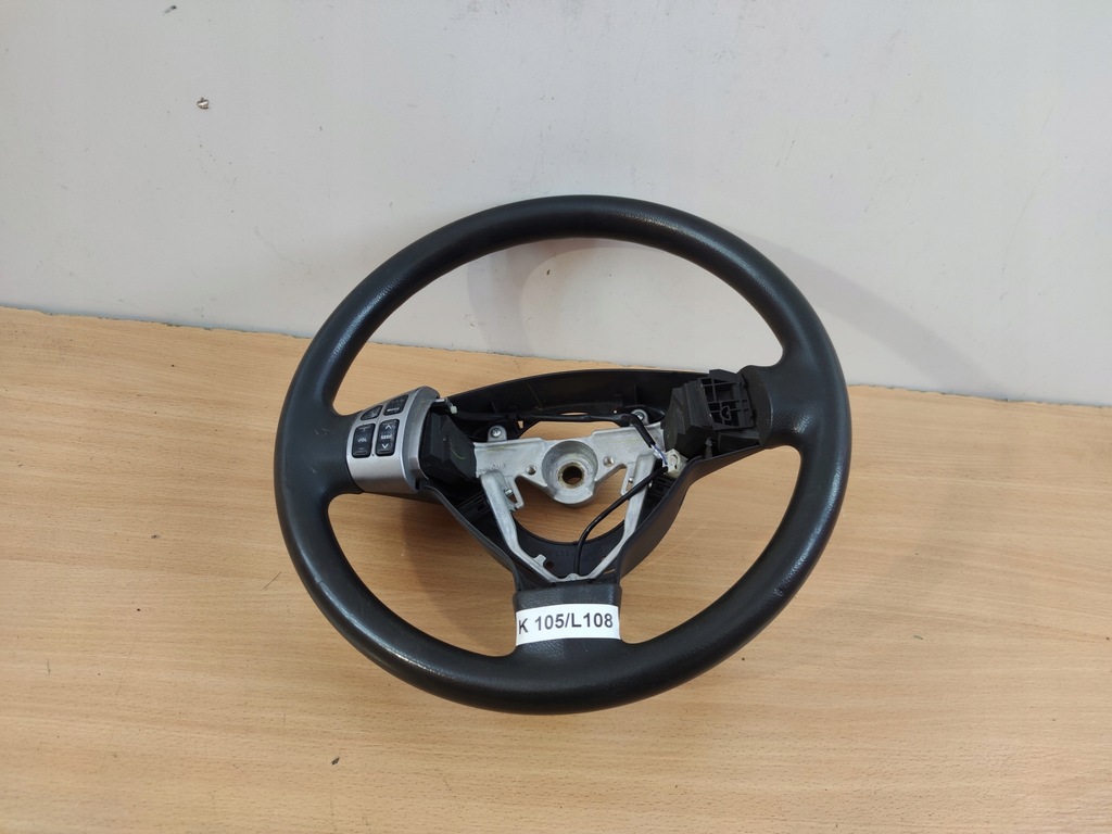 фото №1, Suzuki swift 05-08 rok оригинальная воздуховод кожа