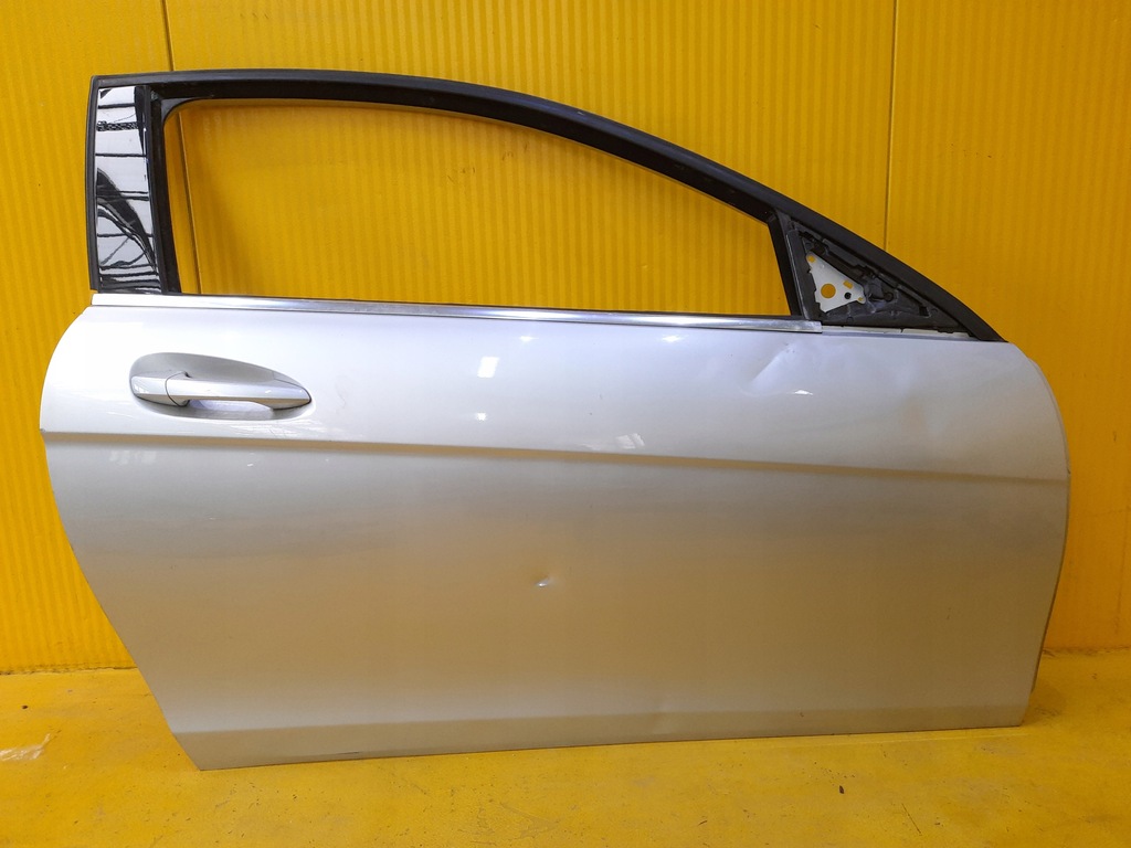 фото №1, Mercedes w204 coupe дверь перед правое