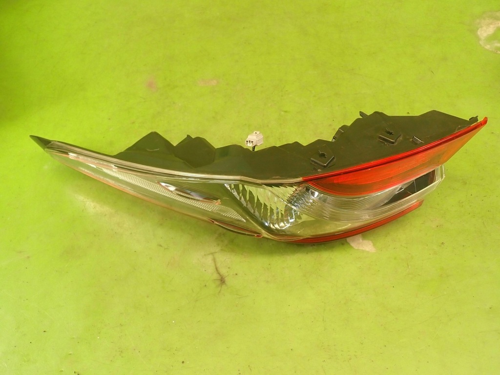 фото №8, Лампа правая задняя задняя toyota camry ix 19r