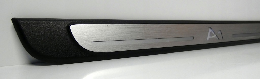 фото №3, Audi a1 молдинг подсвеченная порог правая