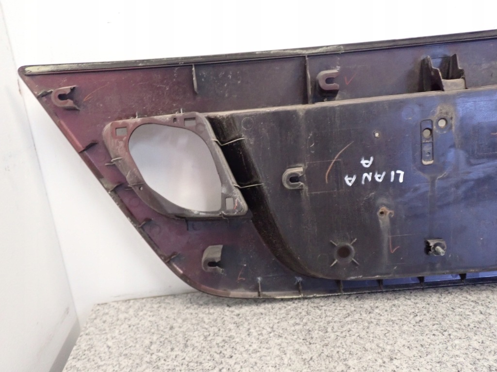 фото №8, Suzuki liana 02- накладка крышки багажника накладка zy8