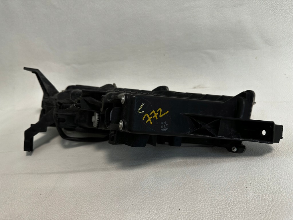 Lexus rx iv рестайлинг  противотуманная фара led drl правый rx400 rx450 Киев