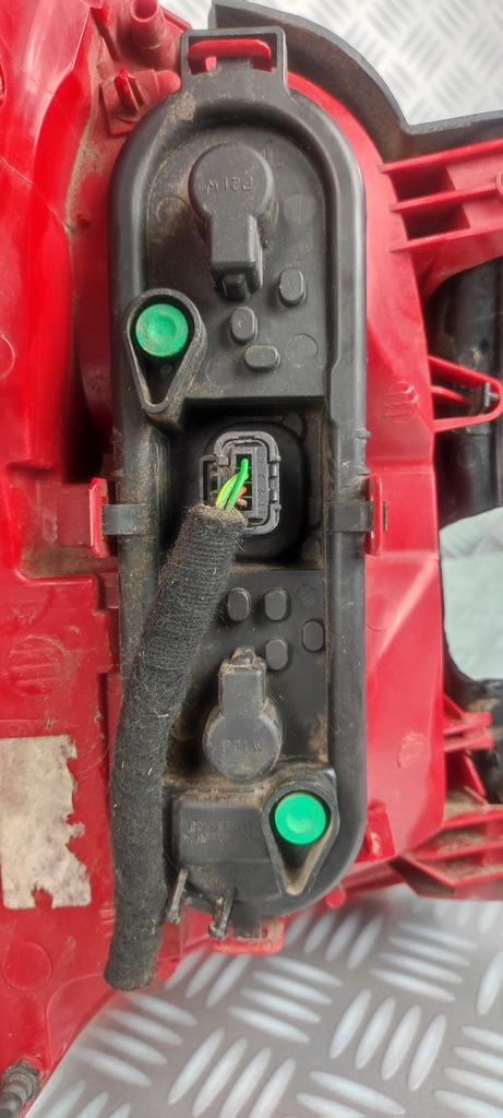 фото №11, Лампа вкладиш права правий задня задня кузовна peugeot 5008 i 1 2009- europa