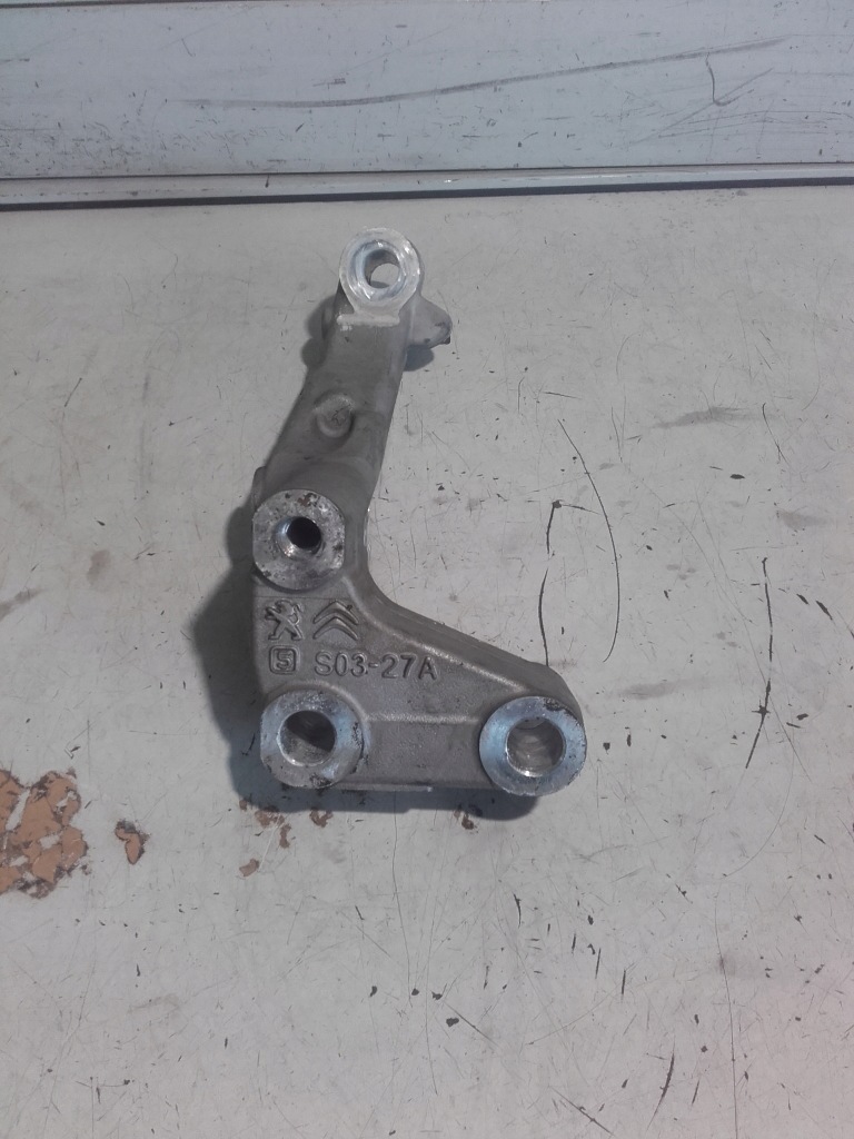 фото №3, Opel grandland кронштейн подрамник левая