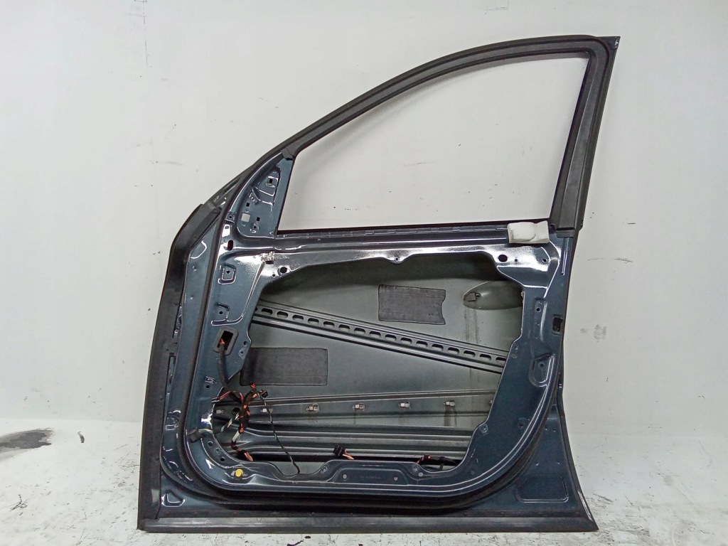 Дверь передние перед сторона правая mercedes-benz ml w164 с Разборки