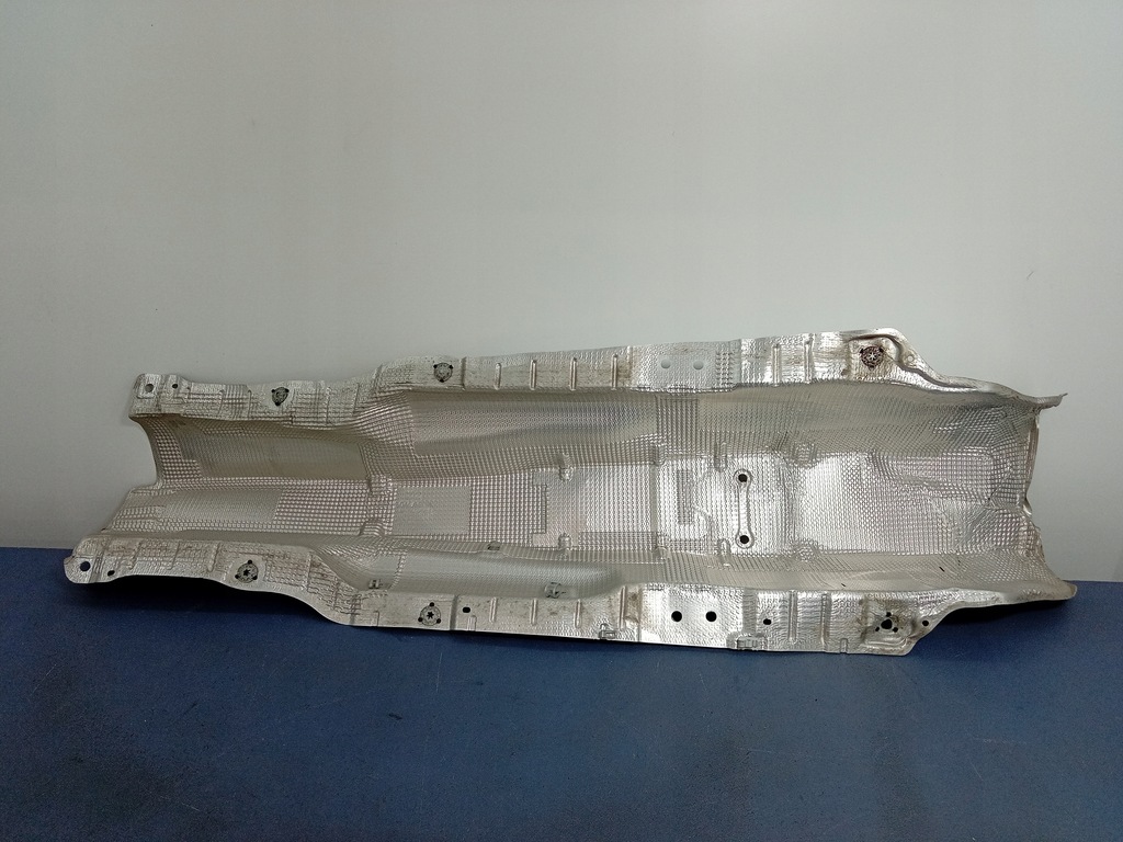 фото №5, Octavia iv 19- защита тепловая туннель 5q0825661ca