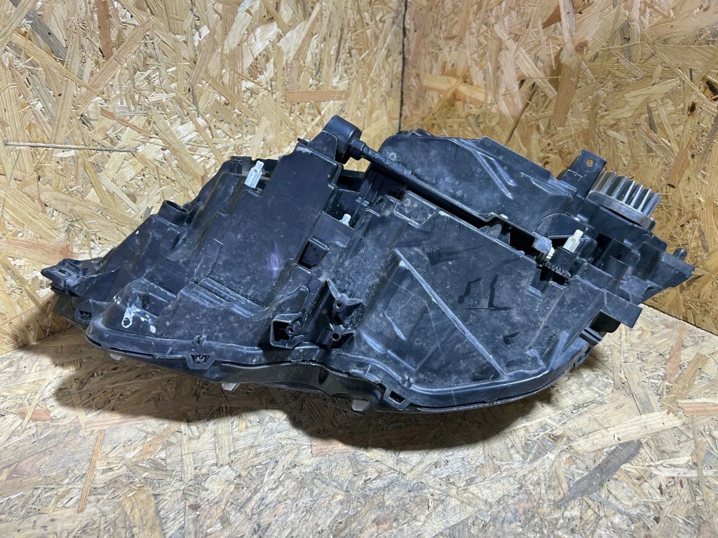 фото №14, Volvo v90 cross country 2017 лампи передні