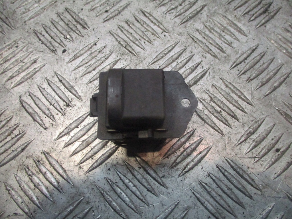 Резистор вентилятора радіатора renault laguna 2 2.2 dci 8200045082 Оригінал